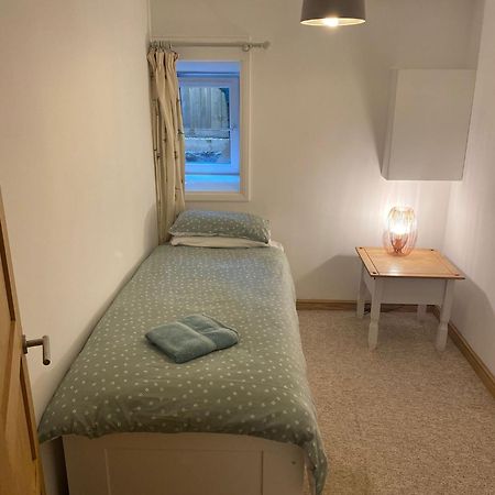 Spacious 2 Bedroom Apartment Near Seafront Penzance Exterior photo